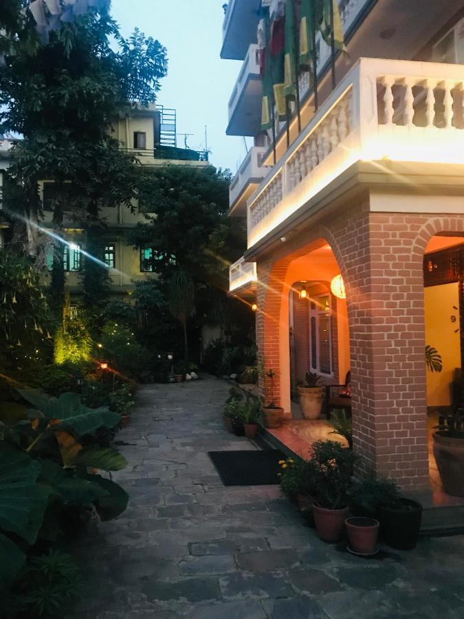 Hotel Lotus Garden Katmandu Zewnętrze zdjęcie