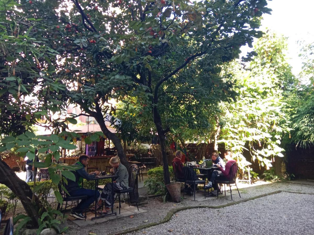 Hotel Lotus Garden Katmandu Zewnętrze zdjęcie