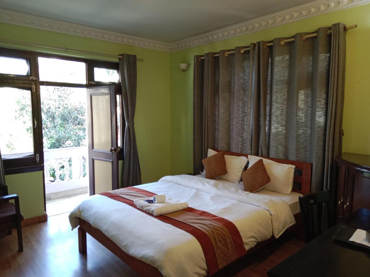 Hotel Lotus Garden Katmandu Zewnętrze zdjęcie