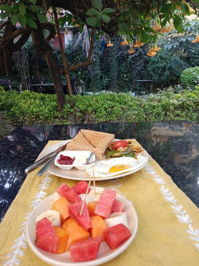 Hotel Lotus Garden Katmandu Zewnętrze zdjęcie