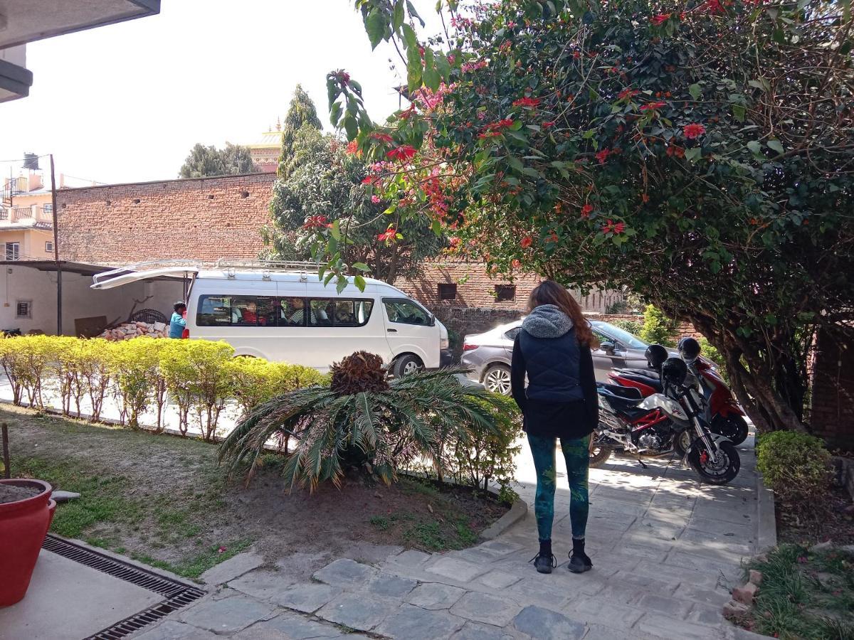 Hotel Lotus Garden Katmandu Zewnętrze zdjęcie