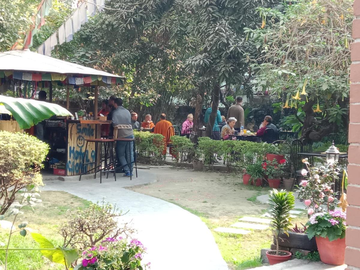 Hotel Lotus Garden Katmandu Zewnętrze zdjęcie