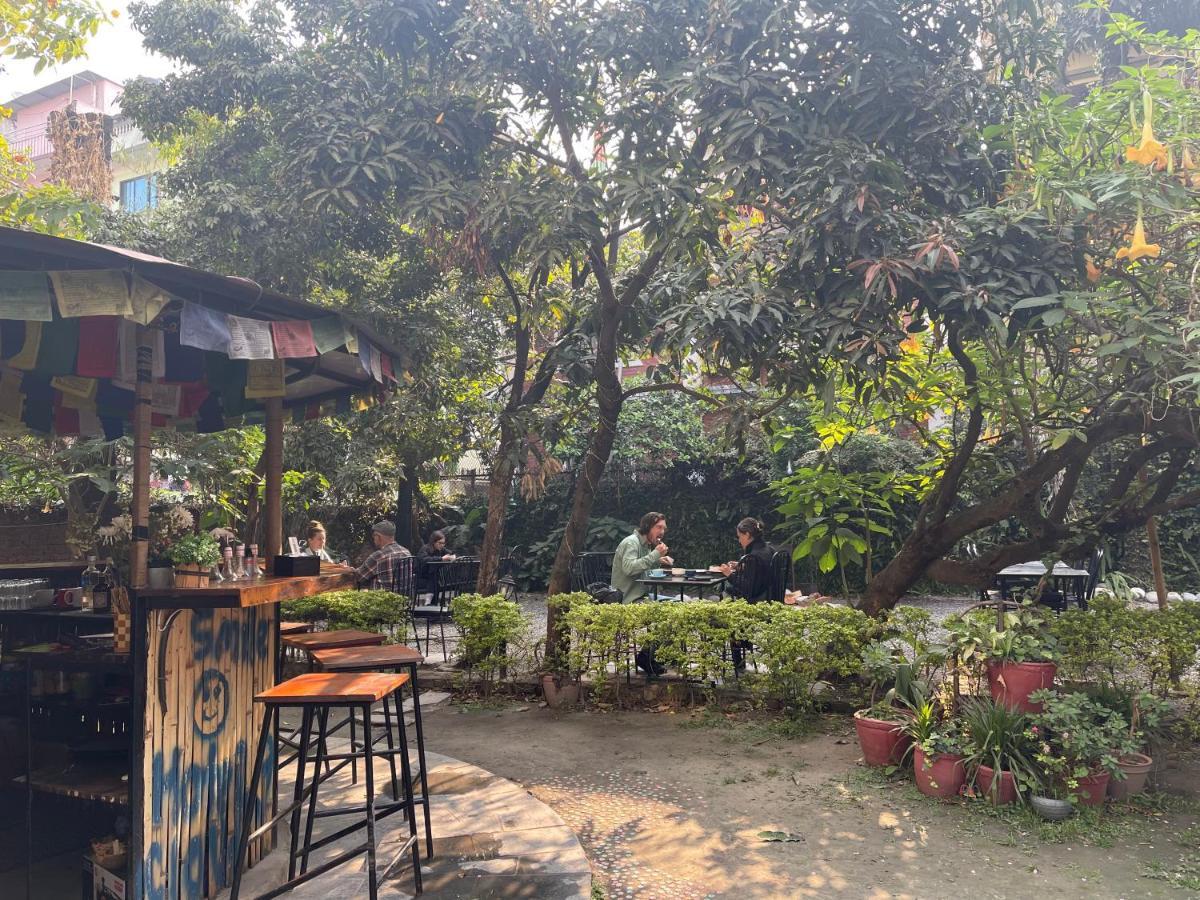 Hotel Lotus Garden Katmandu Zewnętrze zdjęcie