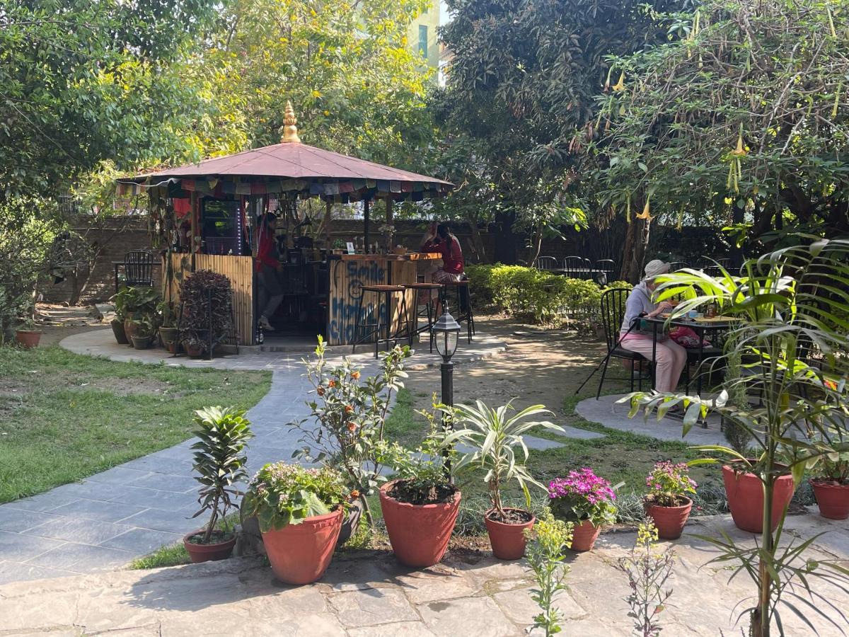 Hotel Lotus Garden Katmandu Zewnętrze zdjęcie